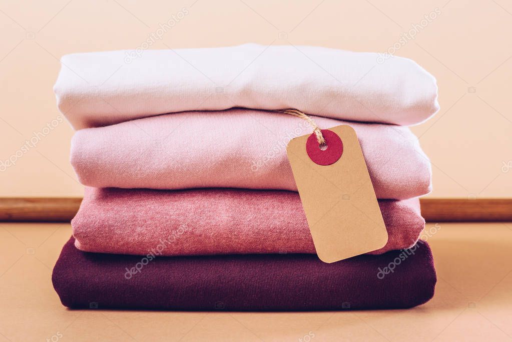 Ecommerce di abbigliamento con griglia prodotti